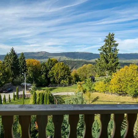 Hotel Alpina Panoramic Moisei Esterno foto